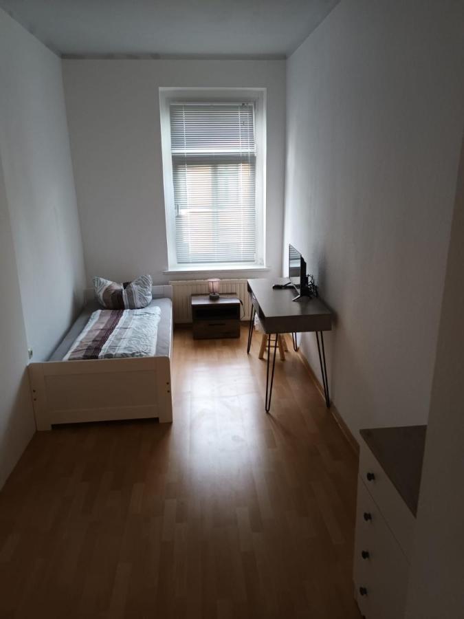 Rockys Ferienwohnung Mitte Марклеберг Экстерьер фото